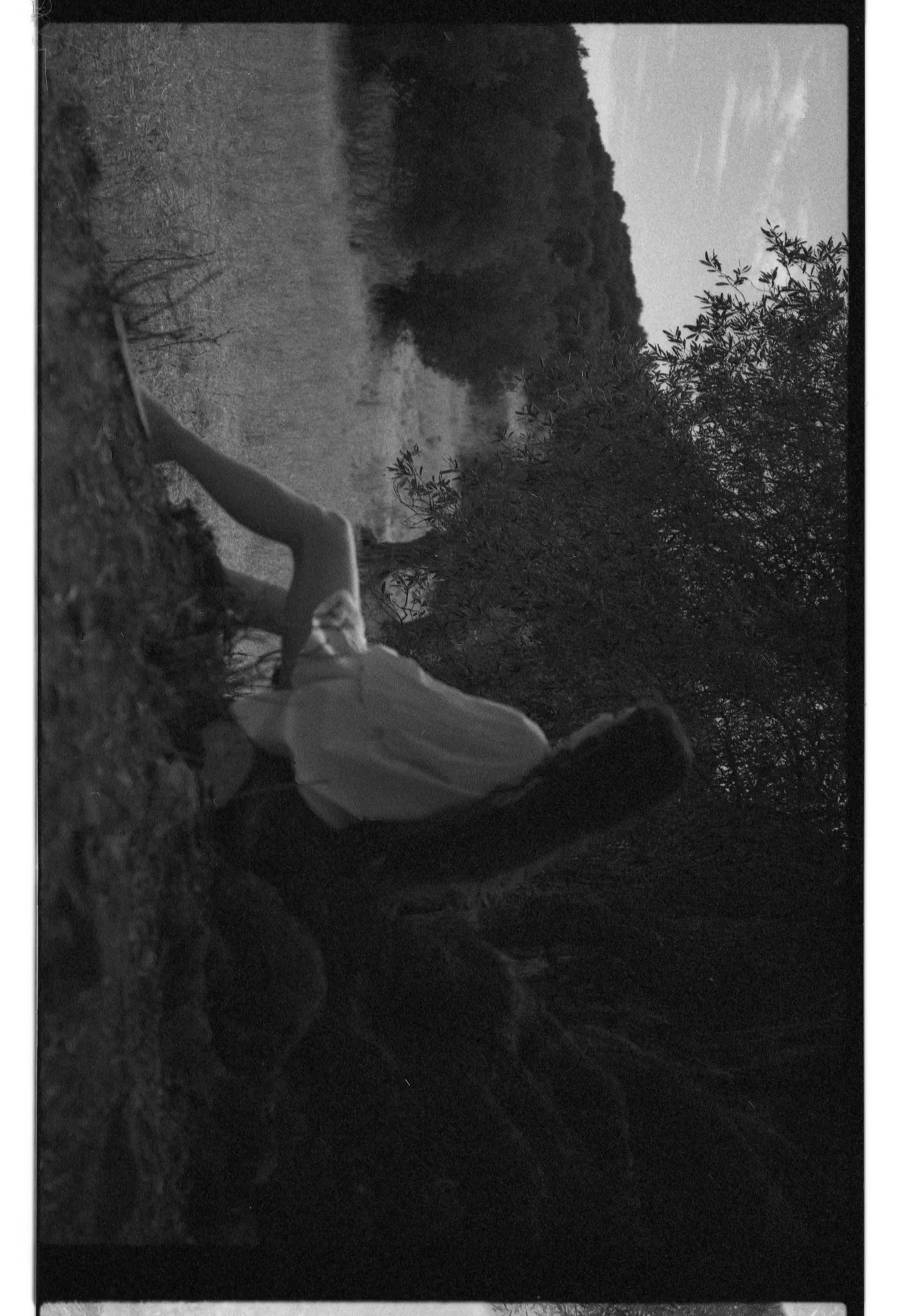 Joan Thiele — behind the scenes