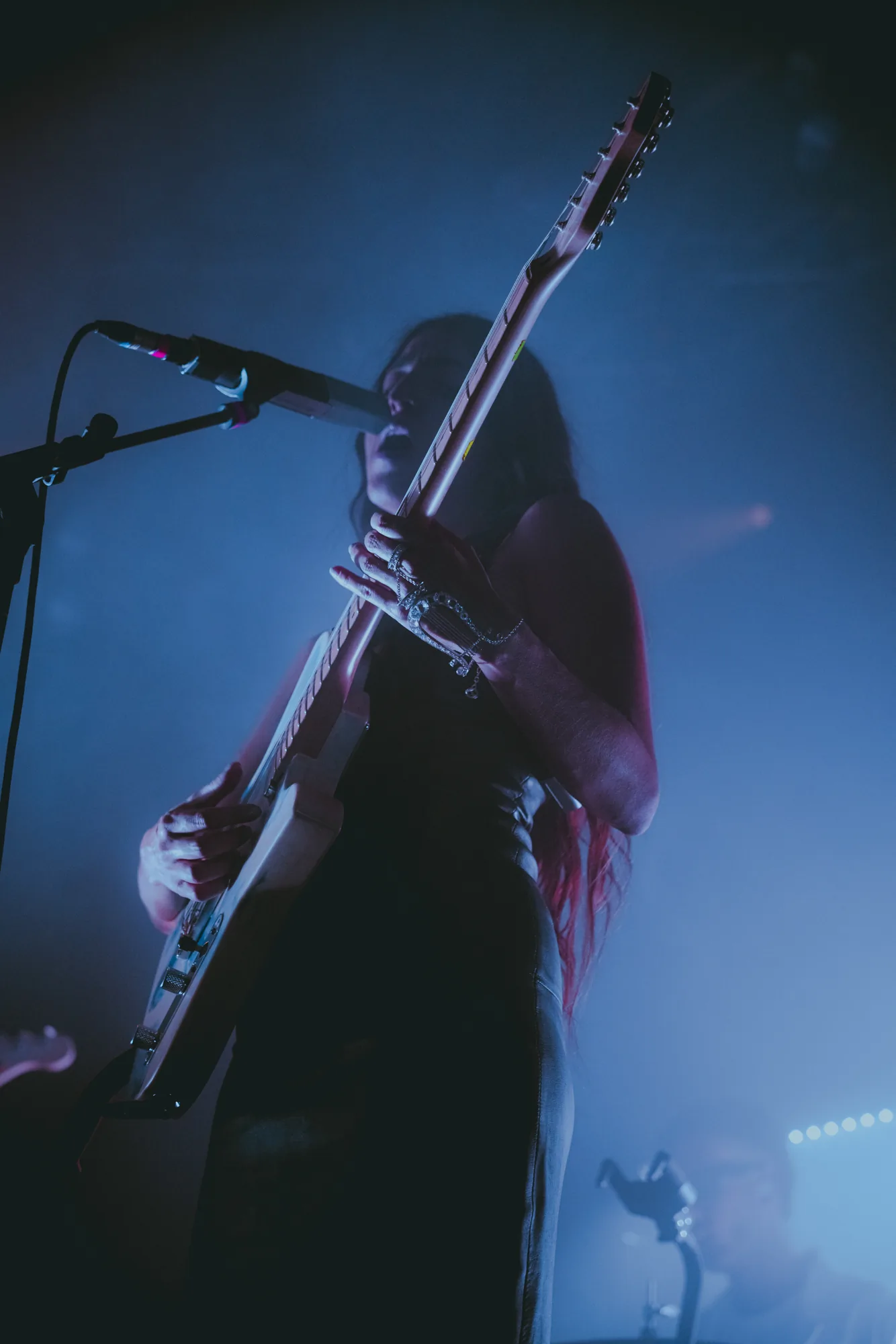 Joan Thiele — Club Tour, Bologna Locomotiv Loraw — photo by @joan-thiele-loraw-bologna-10-dic-2025-10.webp