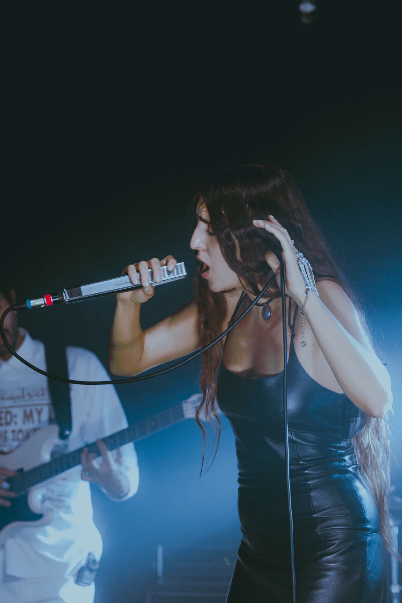Joan Thiele — Club Tour, Bologna Locomotiv Loraw — photo by @joan-thiele-loraw-bologna-10-dic-2025-22.webp