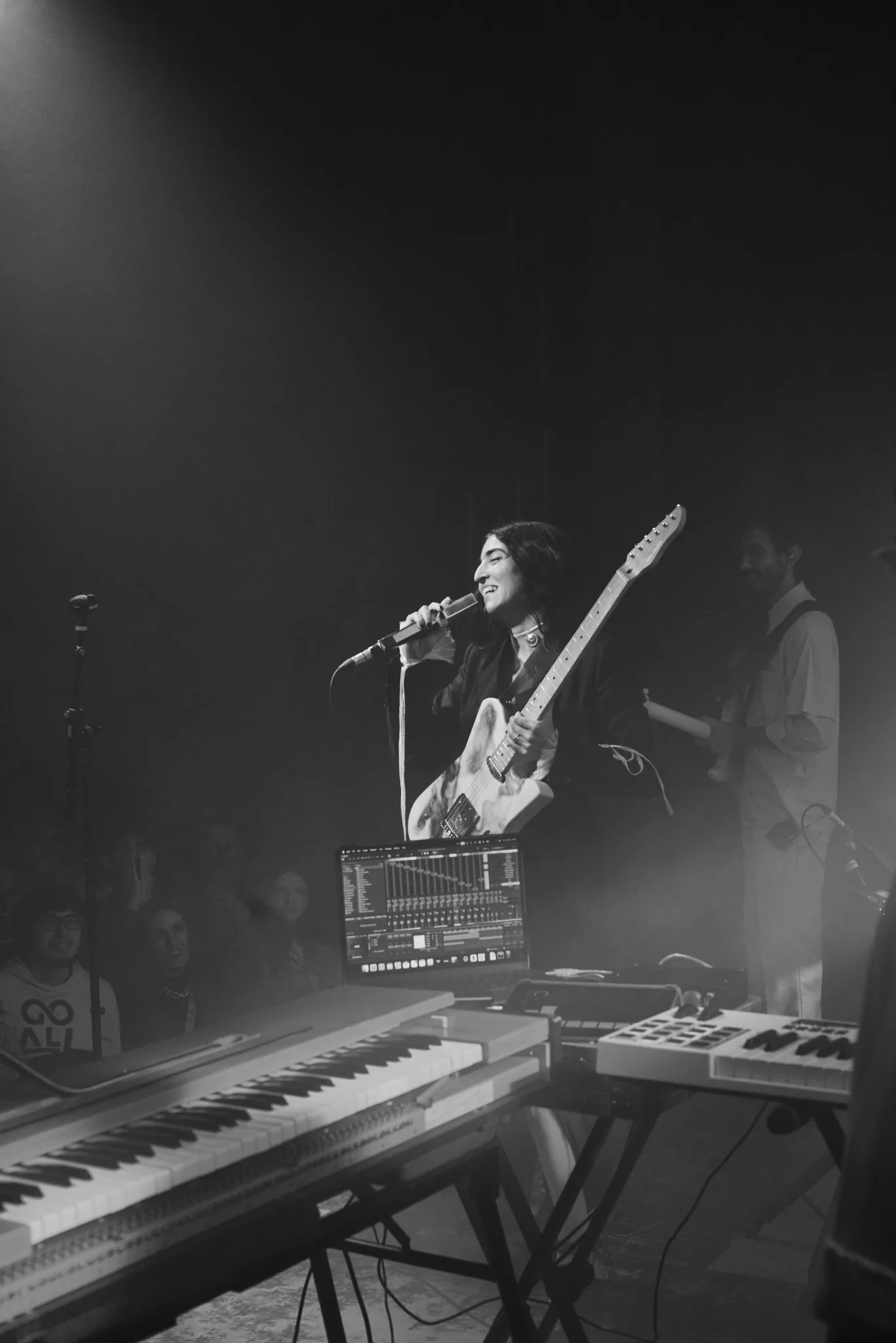 Joan Thiele — Club Tour, Milano Santeria — photo by @cirogalluccio
