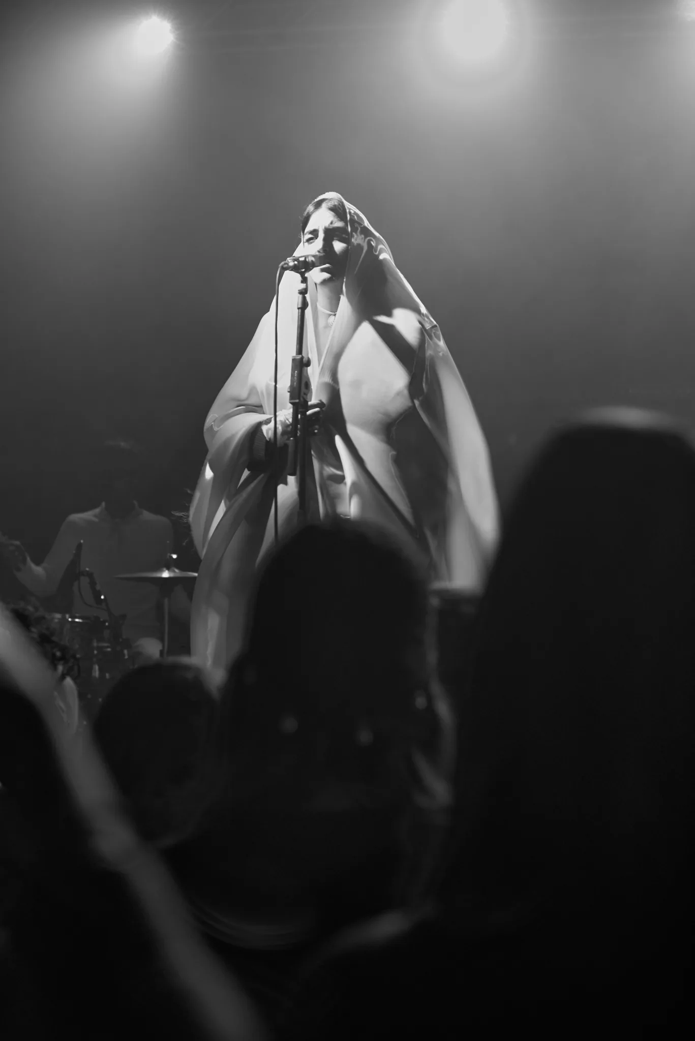 Joan Thiele — Club Tour, Milano Santeria — photo by @cirogalluccio