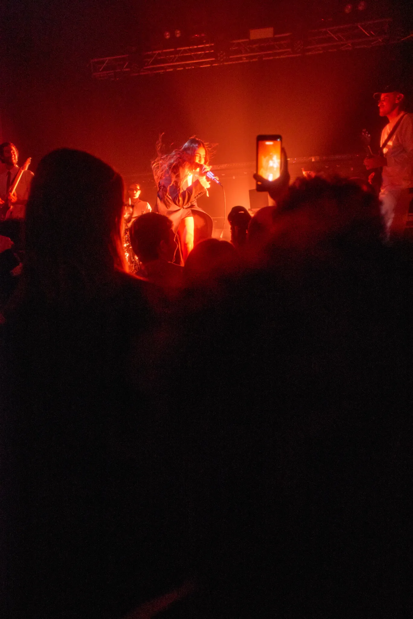 Joan Thiele — Club Tour, Milano Santeria — photo by @cirogalluccio