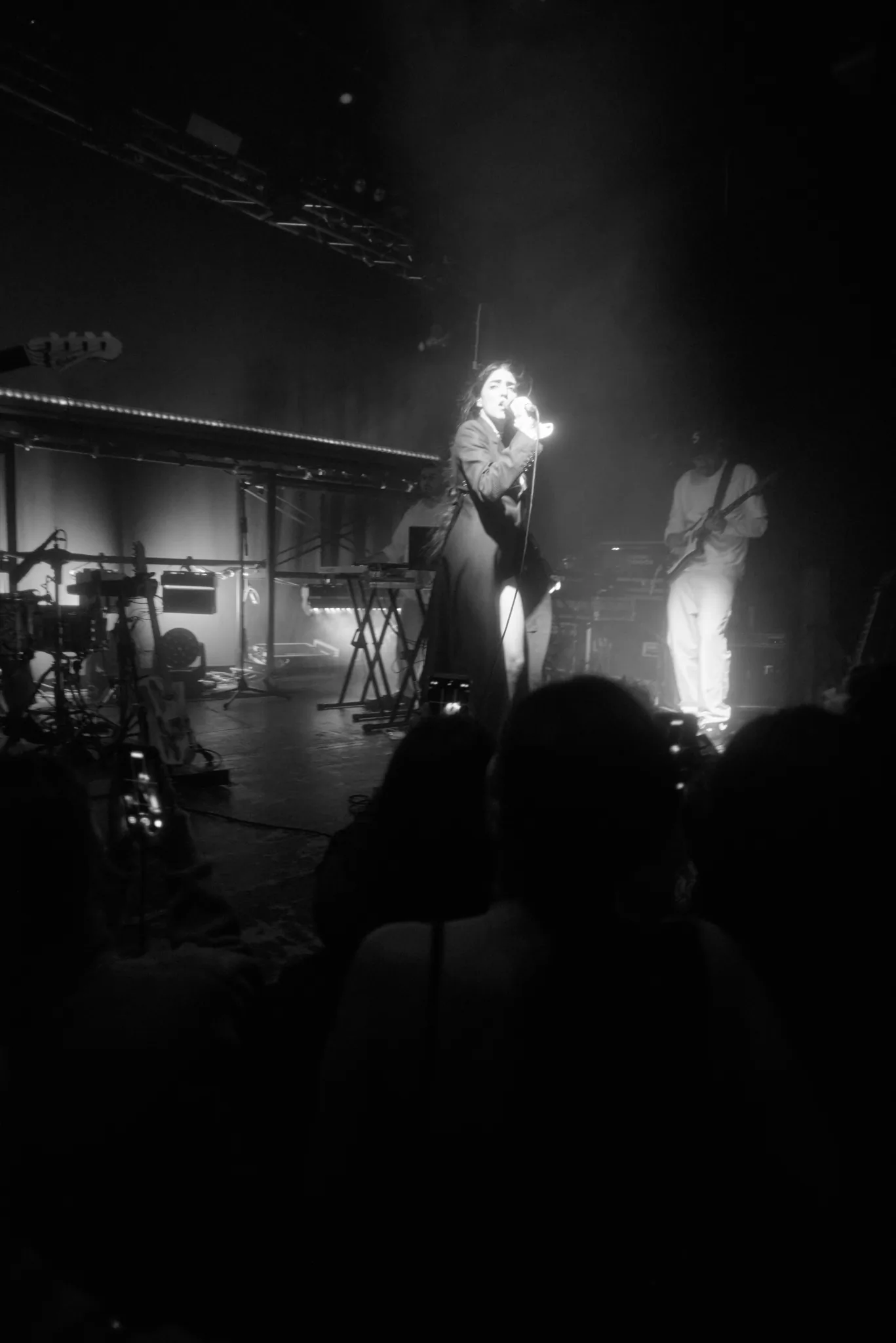 Joan Thiele — Club Tour, Milano Santeria — photo by @cirogalluccio