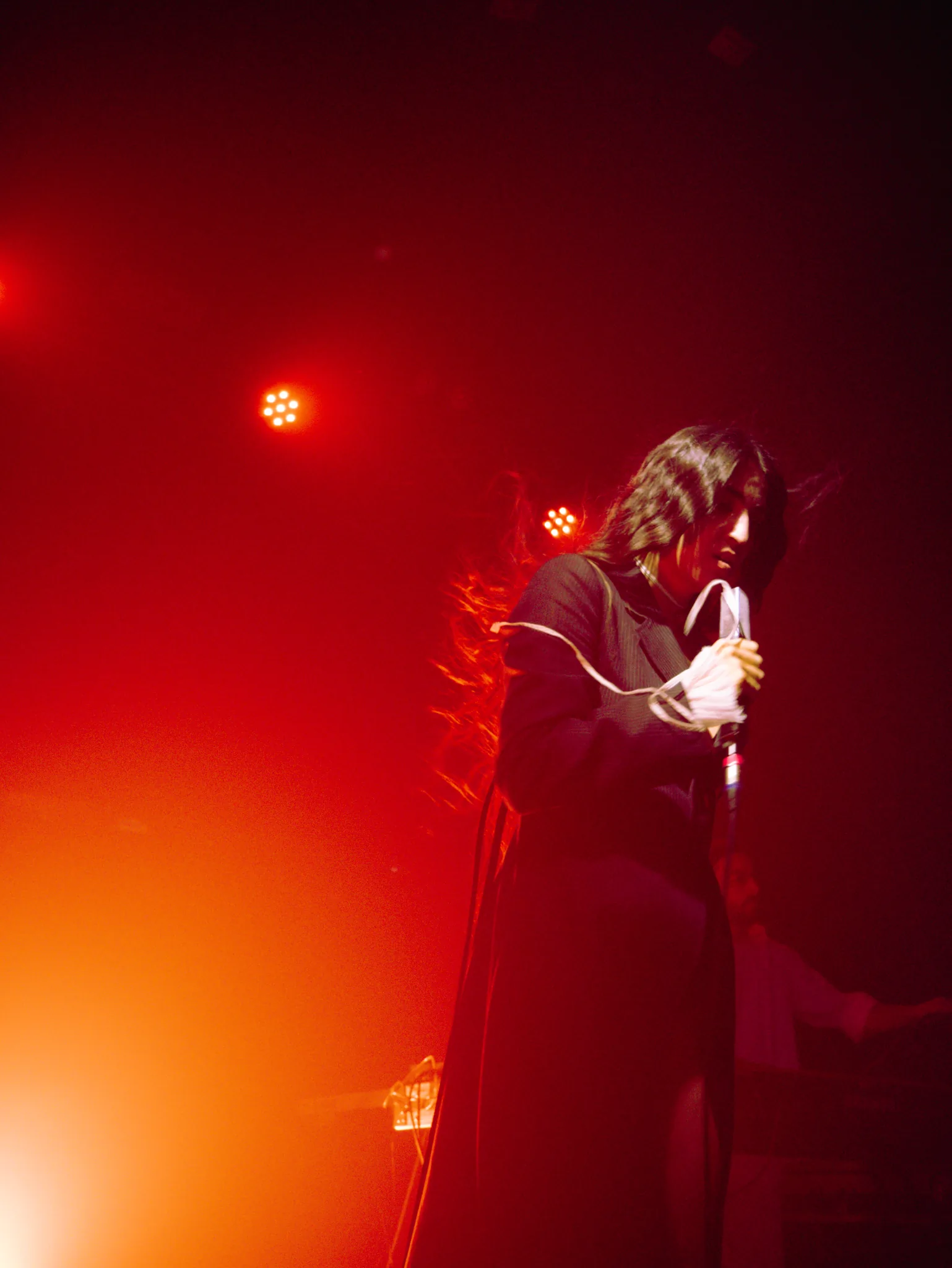 Joan Thiele — Club Tour, Milano Santeria — photo by @diilanxoxo