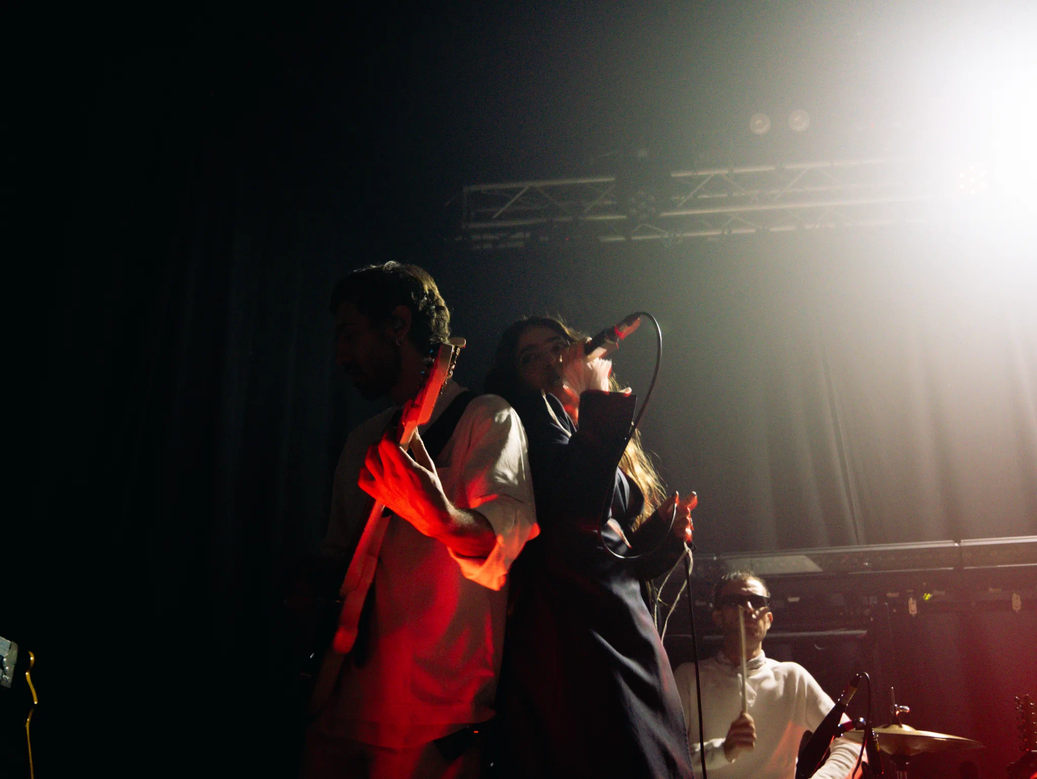Joan Thiele — Club Tour, Milano Santeria — photo by @diilanxoxo