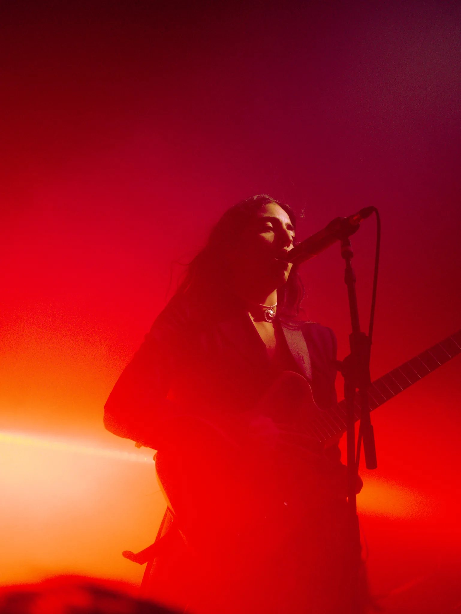 Joan Thiele — Club Tour, Milano Santeria — photo by @diilanxoxo