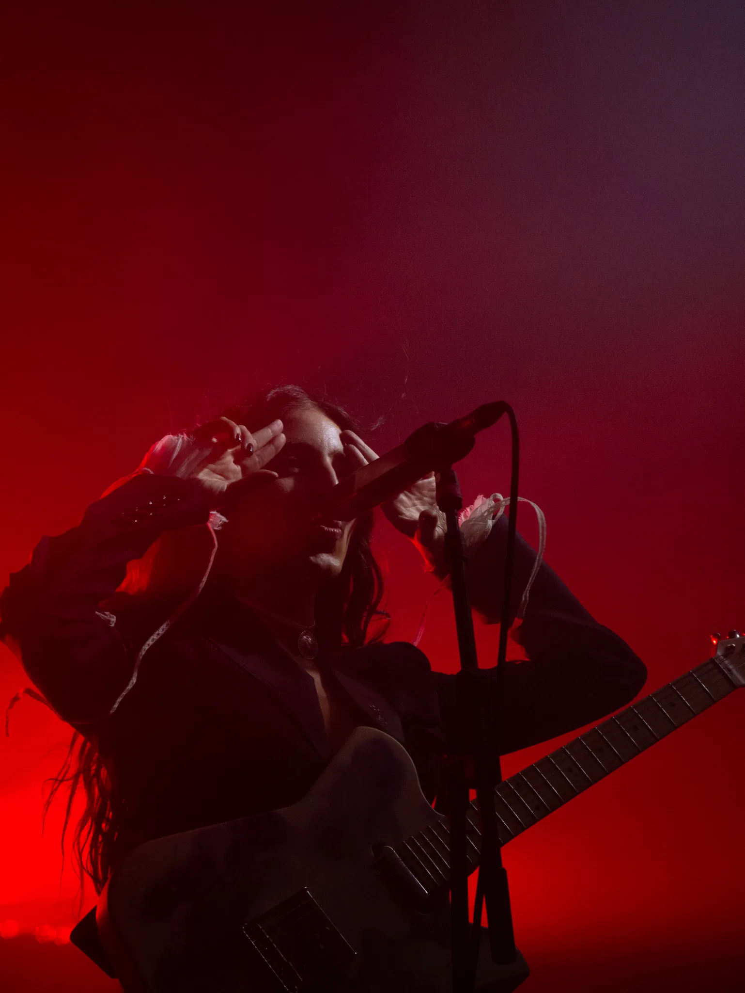 Joan Thiele — Club Tour, Milano Santeria — photo by @diilanxoxo