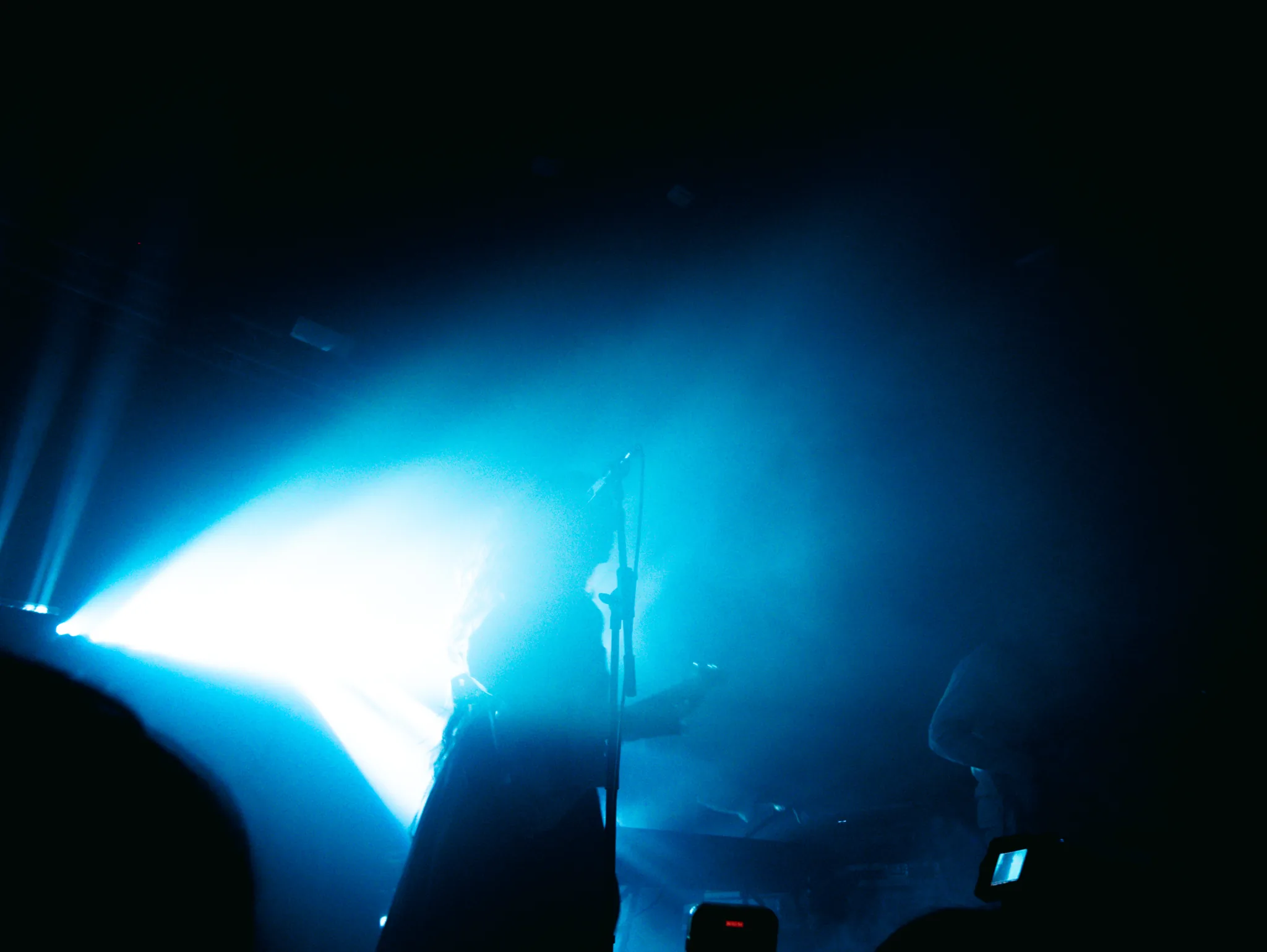 Joan Thiele — Club Tour, Milano Santeria — photo by @diilanxoxo