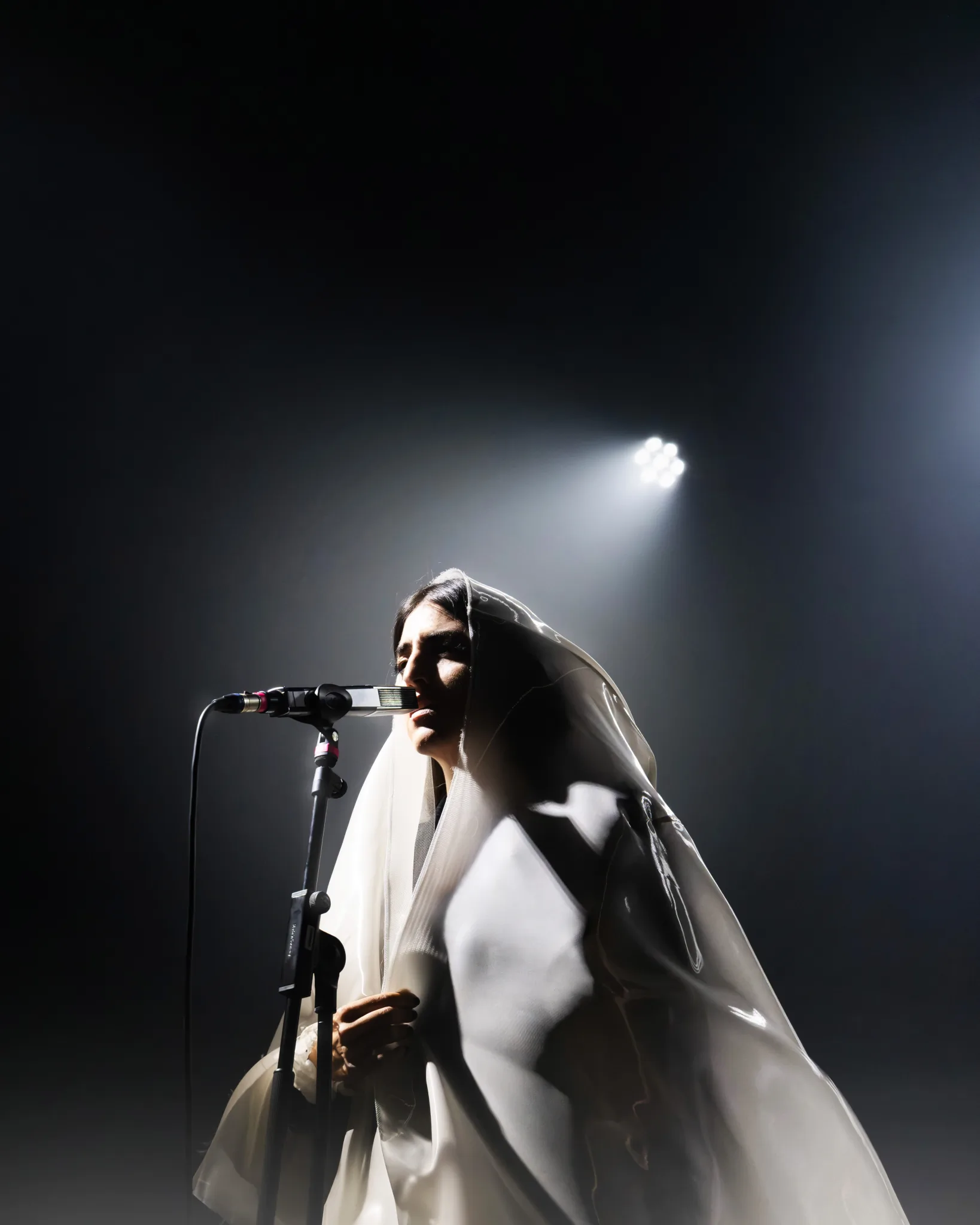Joan Thiele — Club Tour, Milano Santeria — photo by @emmapjnto