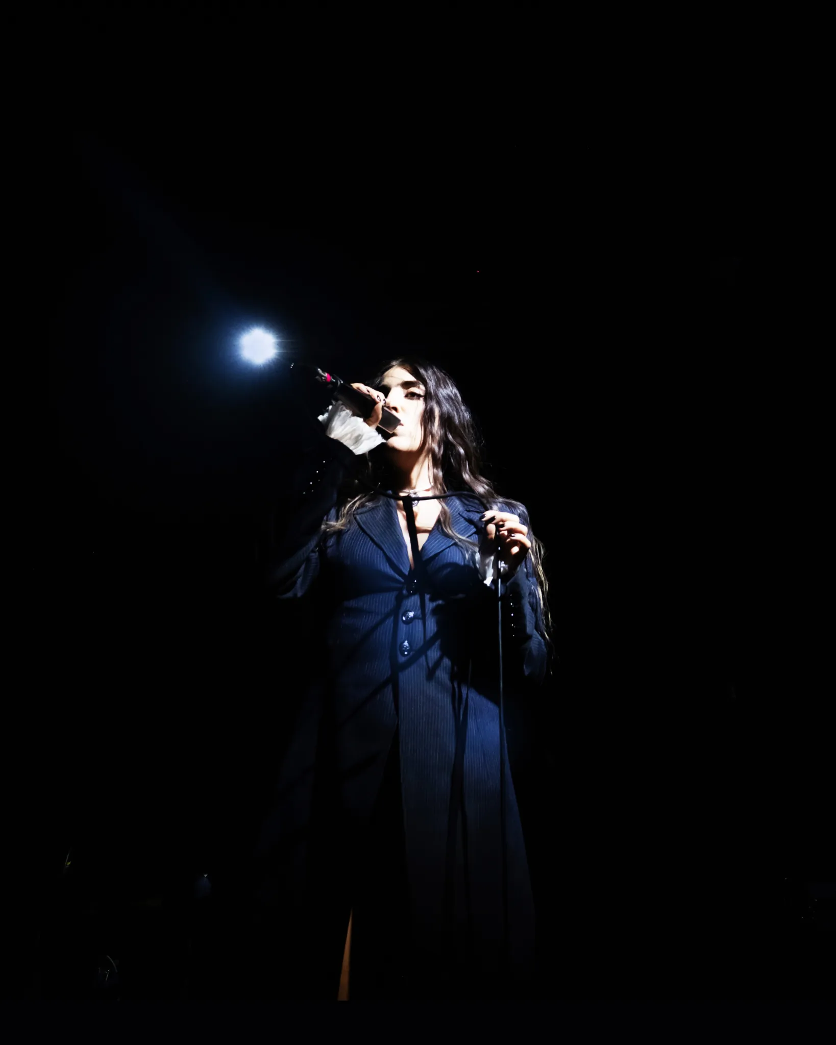 Joan Thiele — Club Tour, Milano Santeria — photo by @emmapjnto