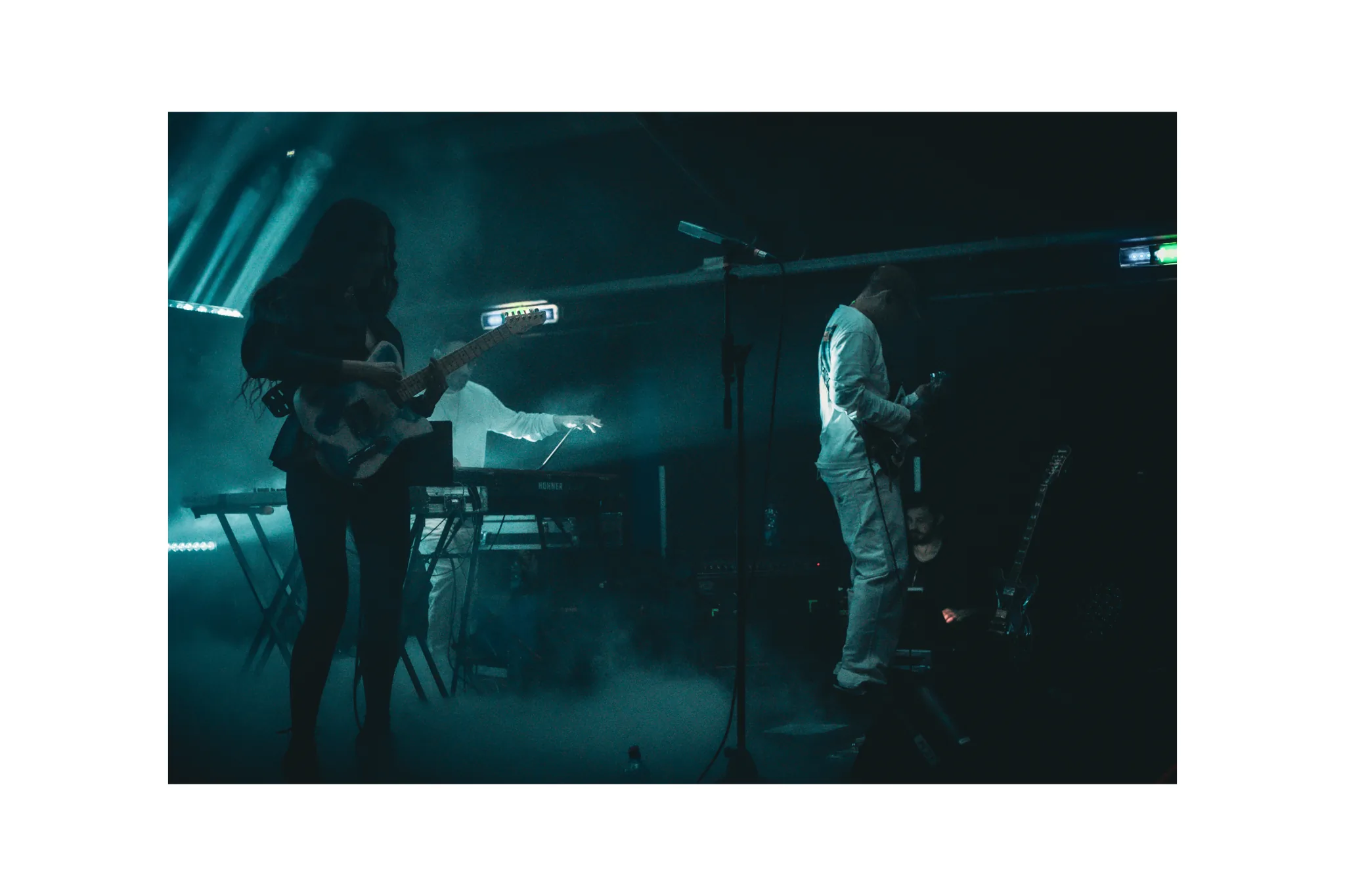 Joan Thiele — Club Tour, Roma Largo Venue — photo by @pour35mm