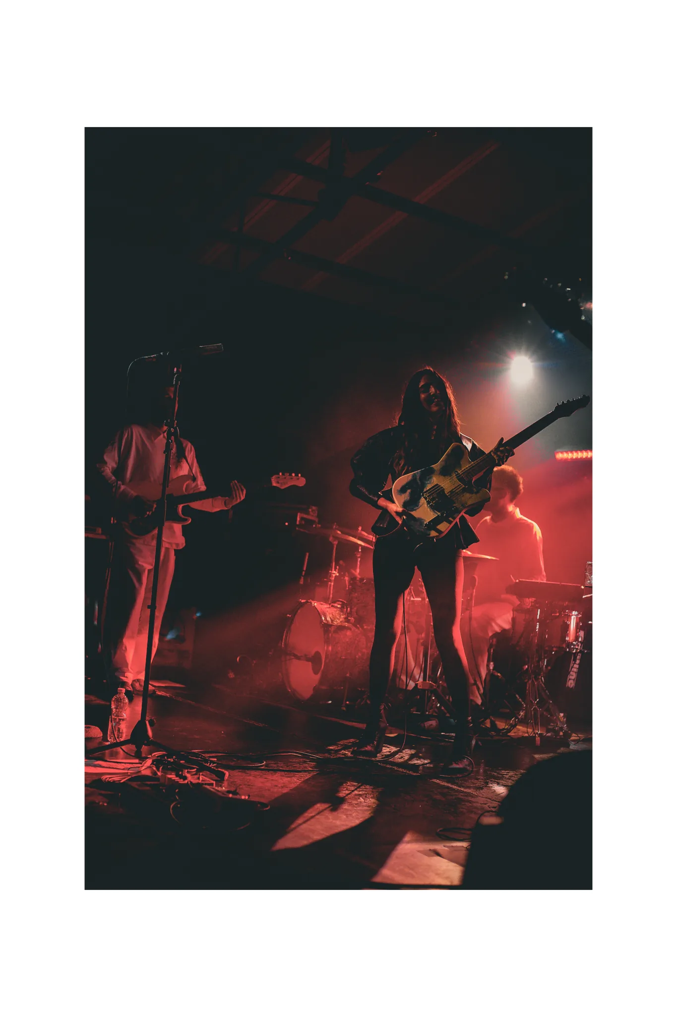 Joan Thiele — Club Tour, Roma Largo Venue — photo by @pour35mm