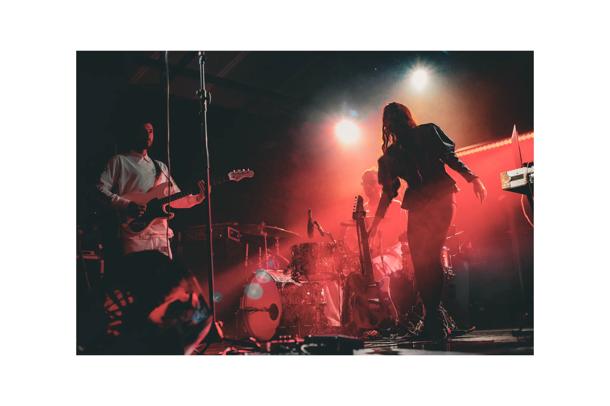 Joan Thiele — Club Tour, Roma Largo Venue — photo by @pour35mm