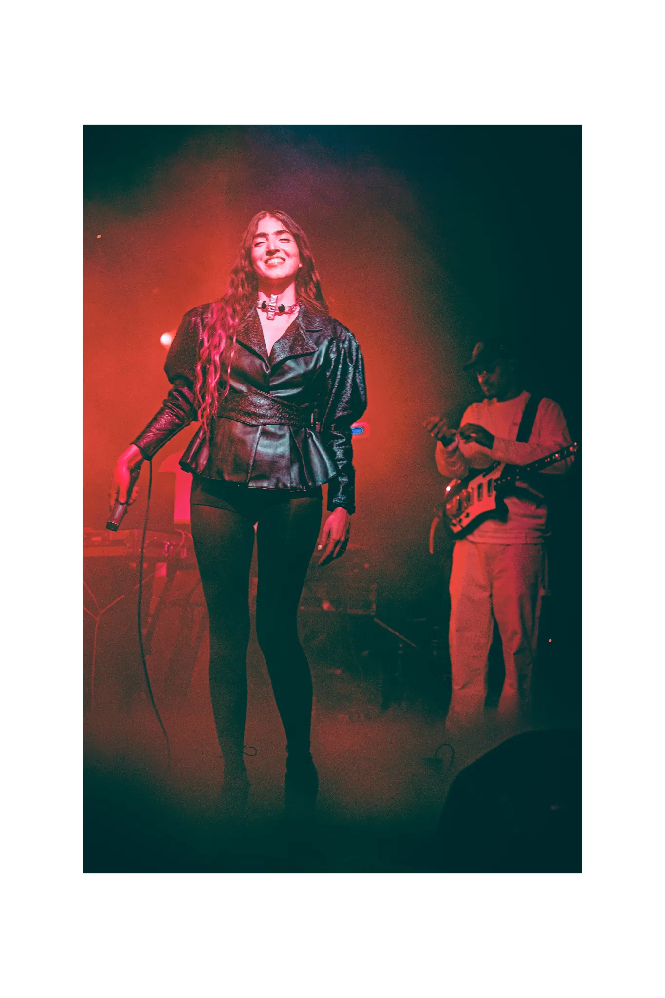 Joan Thiele — Club Tour, Roma Largo Venue — photo by @pour35mm