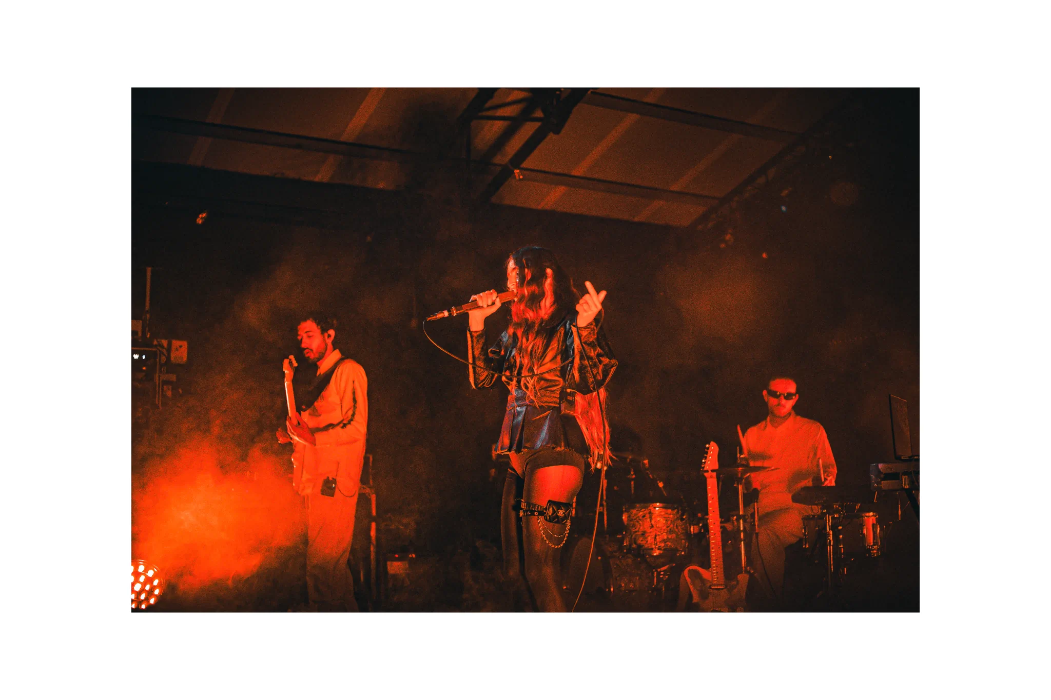 Joan Thiele — Club Tour, Roma Largo Venue — photo by @pour35mm